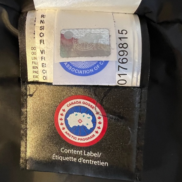 Canada Goose Men's Carson Parka Jacket - Picture 7 of 10